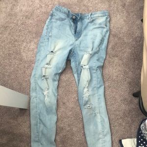 Divided light wash jean size 10